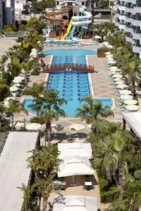 هتل ویندهام گاردن لارا