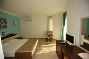 اتاق هتل یلکن مانادالینچی