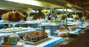 هتل لادونیا آداکوله