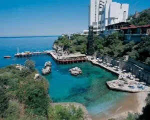 هتل کرومار دلوکس