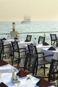 هتل کرومار دلوکس