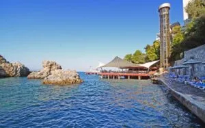 هتل کرومار دلوکس