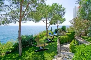 هتل کرومار دلوکس