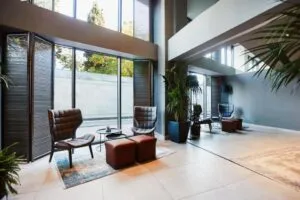 هتل آوانتگارد شیشلی