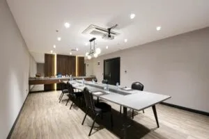 هتل آوانتگارد شیشلی