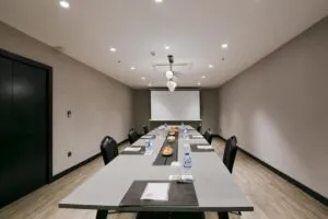 هتل آوانتگارد شیشلی