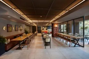 هتل آوانتگارد شیشلی