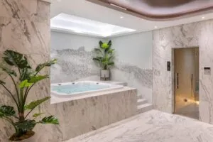 هتل پارامونت مید تاون