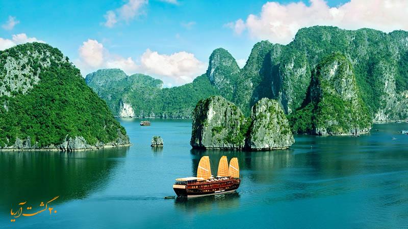 تور سنگاپور را میتوانید همراه یک یا دو مقصد دیگر مورد نظرتان از بین کشورهای شرق آسیا رزرو کنید. اما پکیجهای مسافرتی این کشور معمولا به همراه اندونزی، مالزی و تایلند بسته میشود.