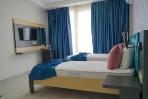 هتل جورا لارا ریزورت آنتالیا