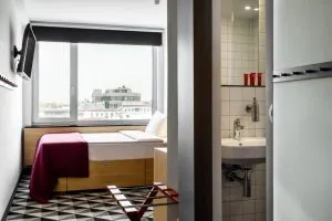 هتل ازیموت سنت پترزبورگ