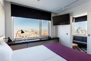 هتل ازیموت سنت پترزبورگ