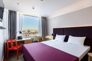 هتل ازیموت سنت پترزبورگ