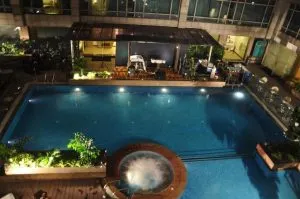 هتل کانتری این و سوئیتز بای رادیسون