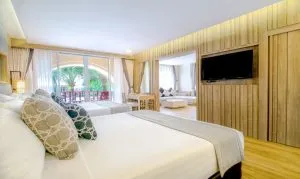 هتلگریس لند ریزورت پوکت