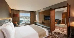 هتل هالیدی این جیپور سیتی سنتر