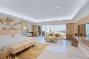 گرند هایت دبی