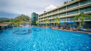 سنسز ریزورت و پول ویلاز پوکت