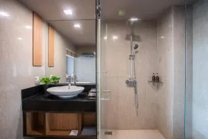 سنسز ریزورت و پول ویلاز پوکت