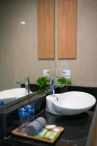 سنسز ریزورت و پول ویلاز پوکت