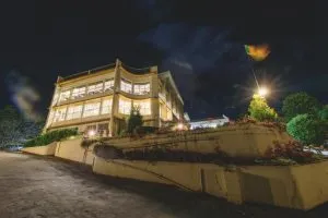 هتل توپاز کندی سریلانکا