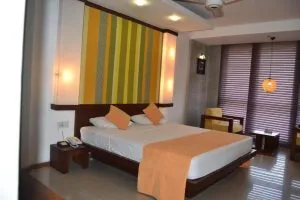 هتل توپاز کندی سریلانکا