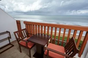 هتل توریا کالوتارا بنتوتا سریلانکا