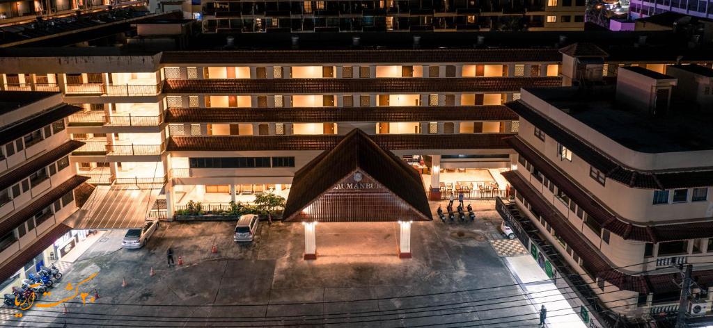 هتل بامنبوری پاتونگ پوکت