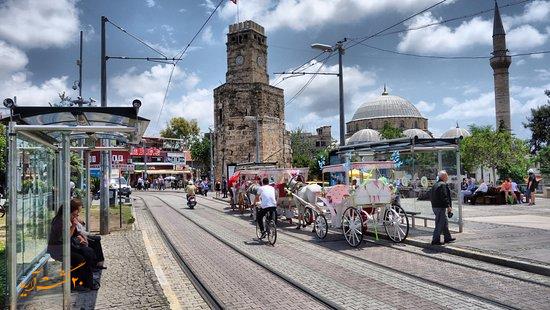 برج ساعت آنتالیا