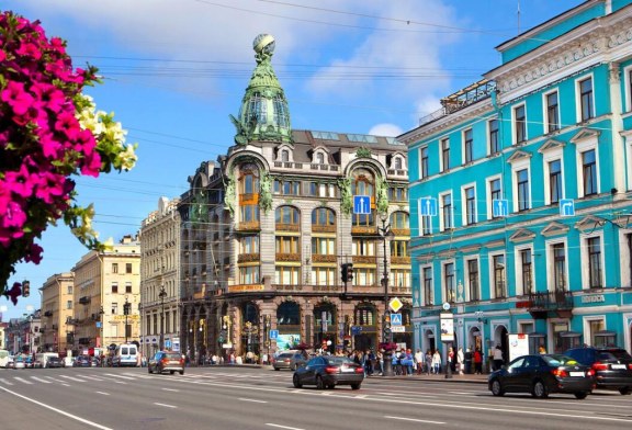 نحوه سفر از مسکو به سنت‌پترزبورگ با قطار