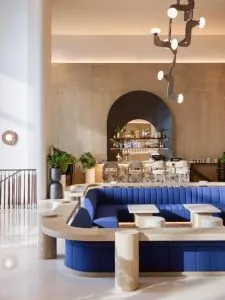 لابی هتل سنتارا گرند ورلد بانکوک