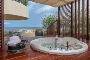 فضای هتل پولمن پوکت کارون بیچ ریزورت