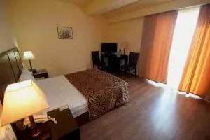 هتل رجینه ارمنستان