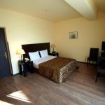 تور ارمنستان هتل رجینه