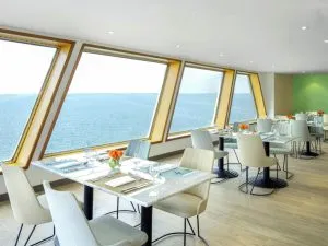 هتل کویین الیزابت 2 دبی