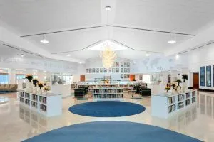 هتل کویین الیزابت 2 دبی