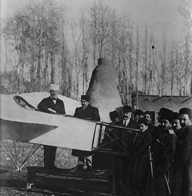 اولین هواپیما ایران
